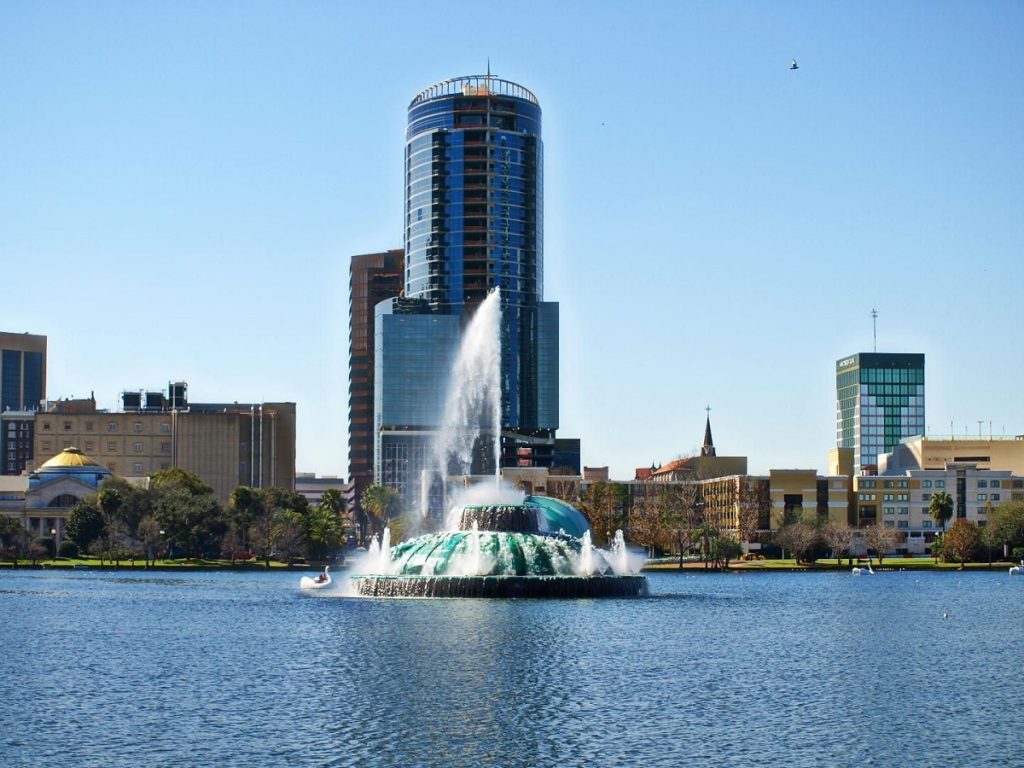 Lake eola in Orlando Florida with fountain